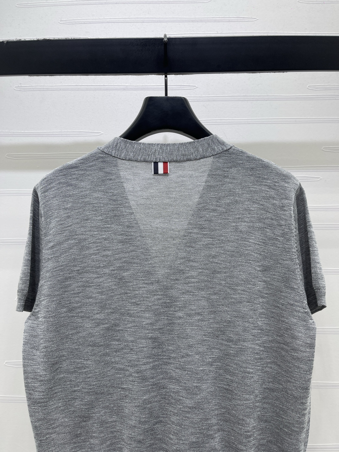 Women's short sleeves